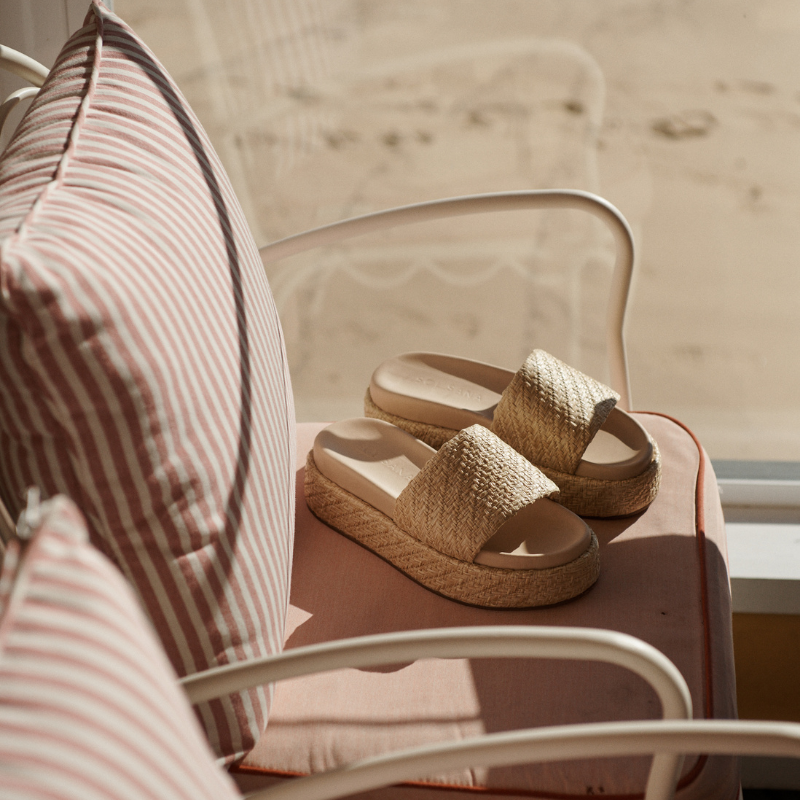 DUSTIN FLATFORM NATURAL RAFFIA