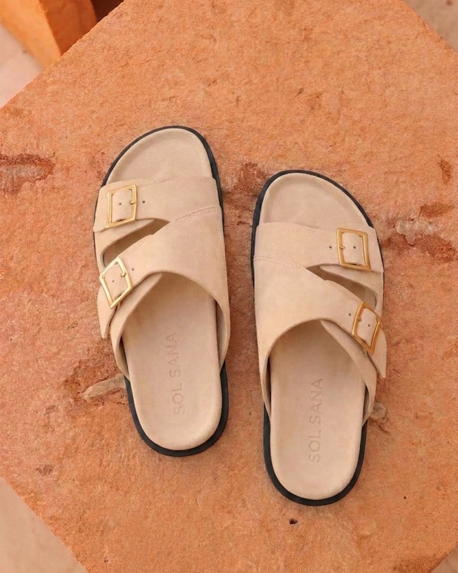 Sato Footbed Taupe Suede