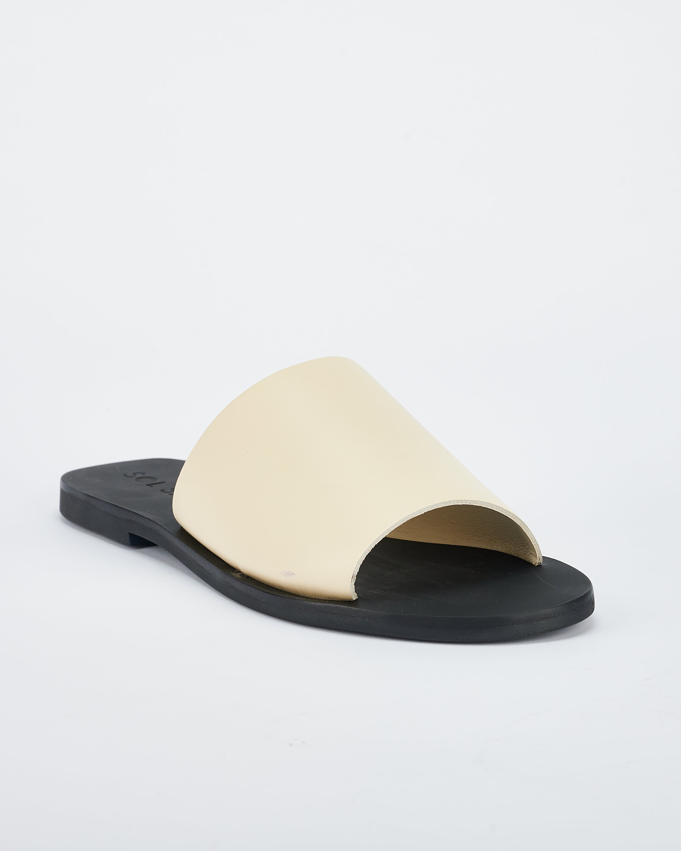 Teresa Slide • Off White / Black