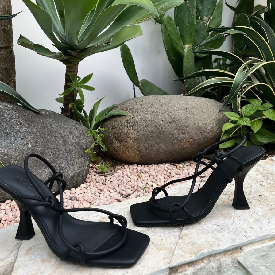 Verne Heel Black