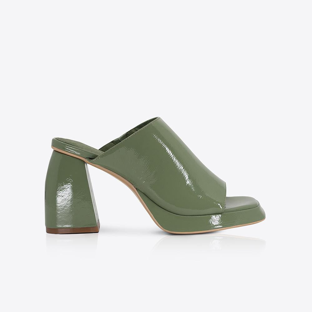 Eva Mule Sandal